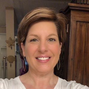 Meet your Posher, Catina